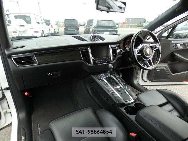 Porsche MACAN 2016-06 8648734-14