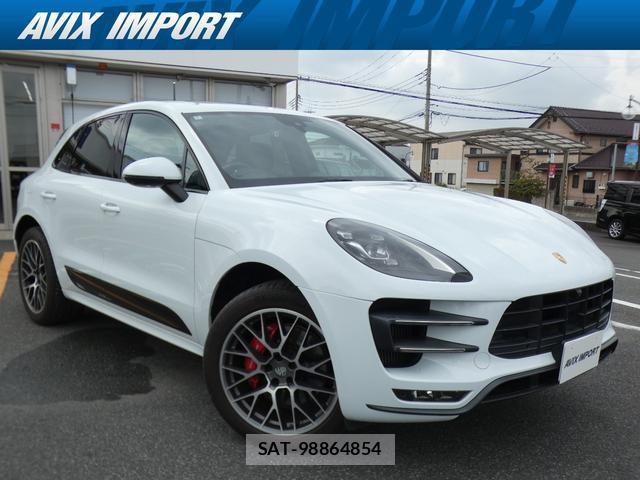 Porsche MACAN 2016-06 8648734-6