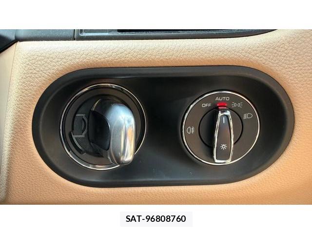 Porsche MACAN 2021 8649708-10