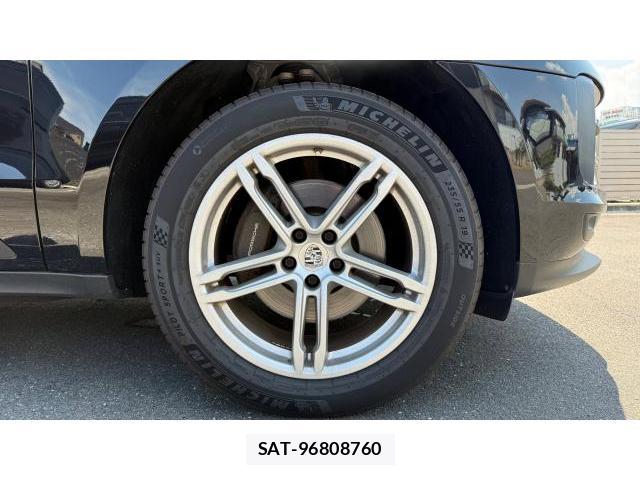 Porsche MACAN 2021 8649708-11