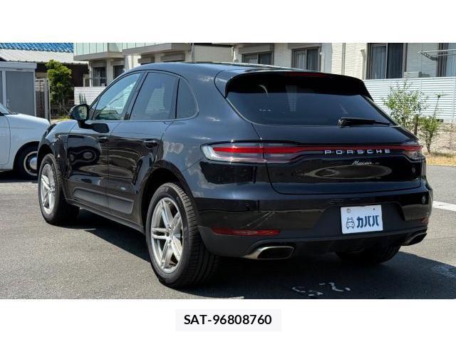 Porsche MACAN 2021 8649708-17