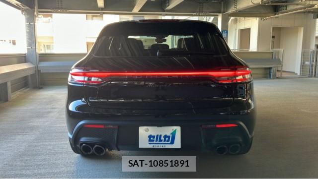 Porsche MACAN 2025-08 8651279-1