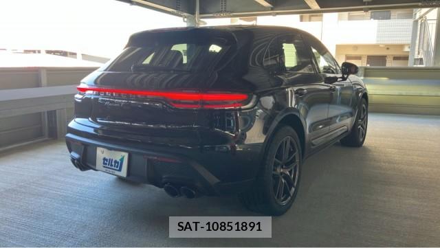 Porsche MACAN 2025-08 8651279-12