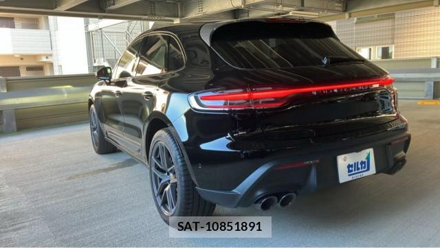 Porsche MACAN 2025-08 8651279-13