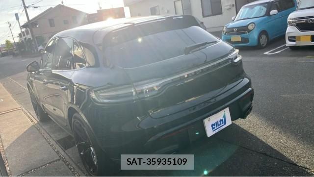 Porsche MACAN 2026-04 8651374-13