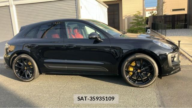 Porsche MACAN 2026-04 8651374-3