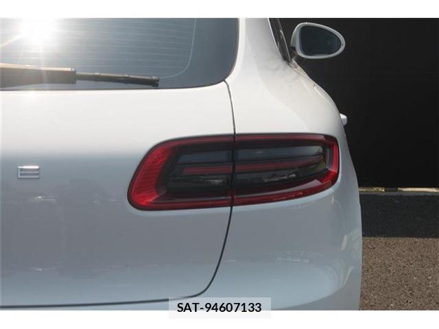 Porsche MACAN 2014-12 8651911-11