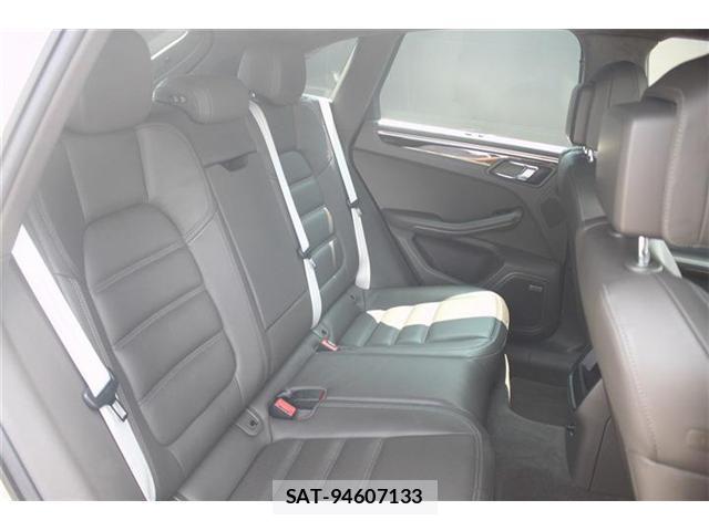 Porsche MACAN 2014-12 8651911-14