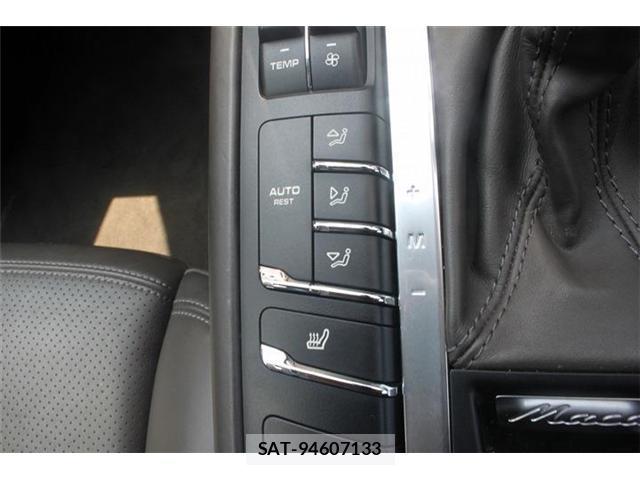 Porsche MACAN 2014-12 8651911-4