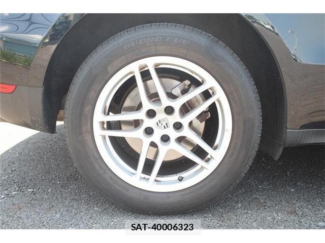 Porsche MACAN 2014-12 8651912-12