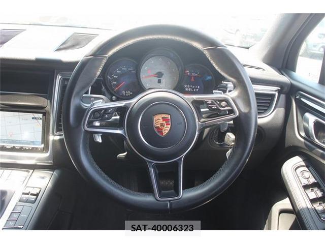 Porsche MACAN 2014-12 8651912-15