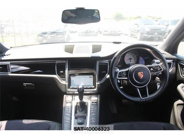 Porsche MACAN 2014-12 8651912-16