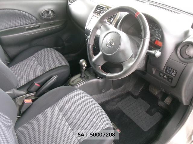 Nissan MARCH 2018-01 8646734-1