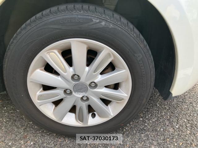 Nissan MARCH 2014-12 8646958-4