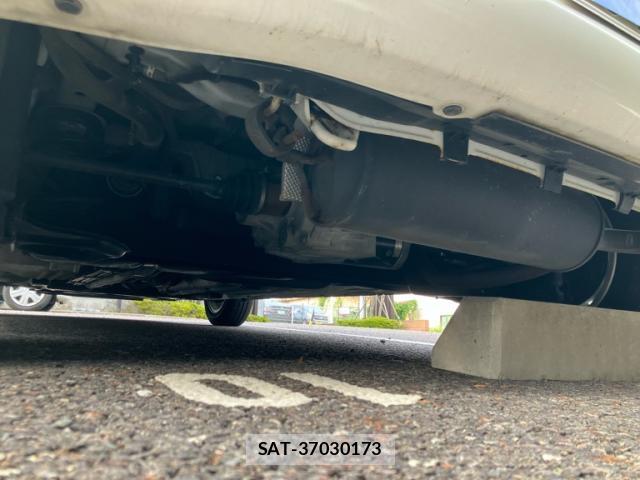 Nissan MARCH 2014-12 8646958-7