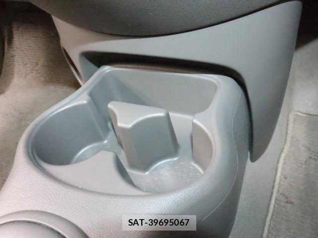 Nissan MARCH 2022-09 8647750-15