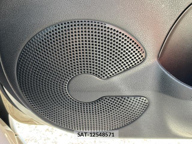Nissan MARCH 2017-06 8649470-11
