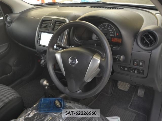Nissan MARCH 2022-07 8650351-2