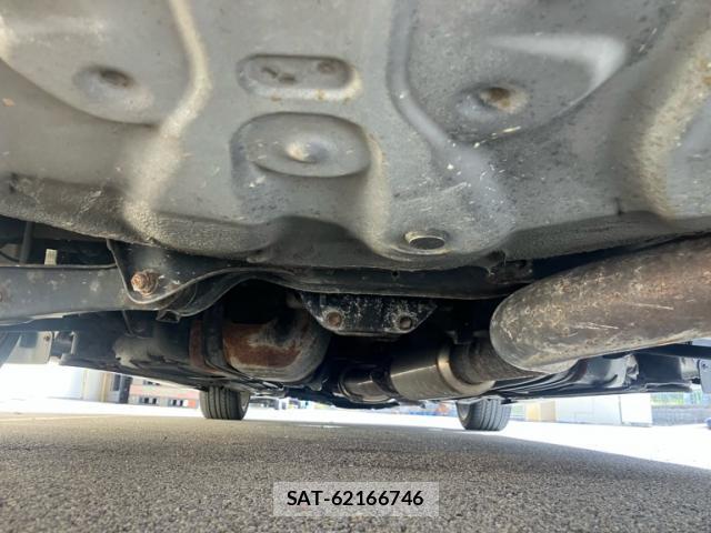Toyota MARK II 2001-03 8651189-16