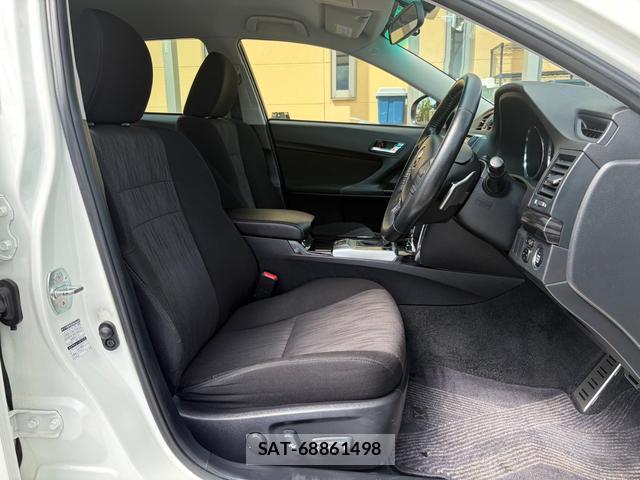 Toyota MARK X 2012-02 8647470-10
