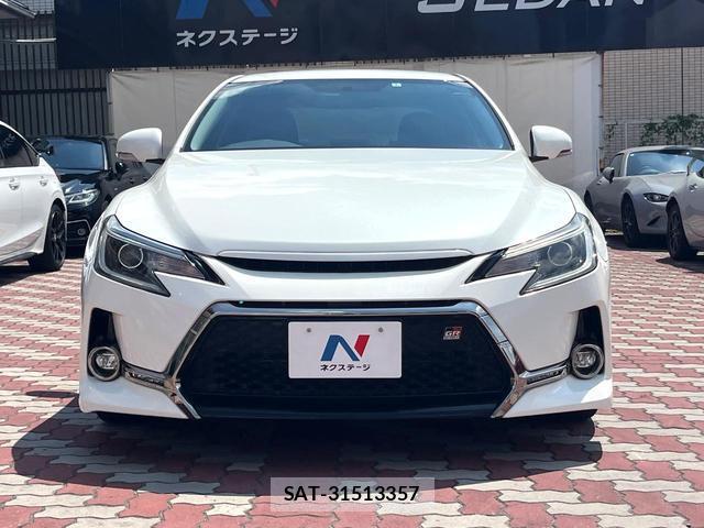 Toyota MARK X 2017-11 8648324-13