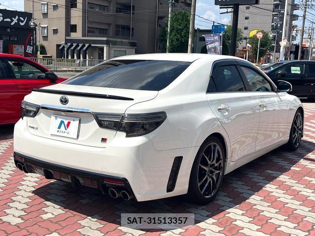 Toyota MARK X 2017-11 8648324-16
