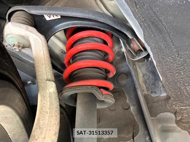 Toyota MARK X 2017-11 8648324-19