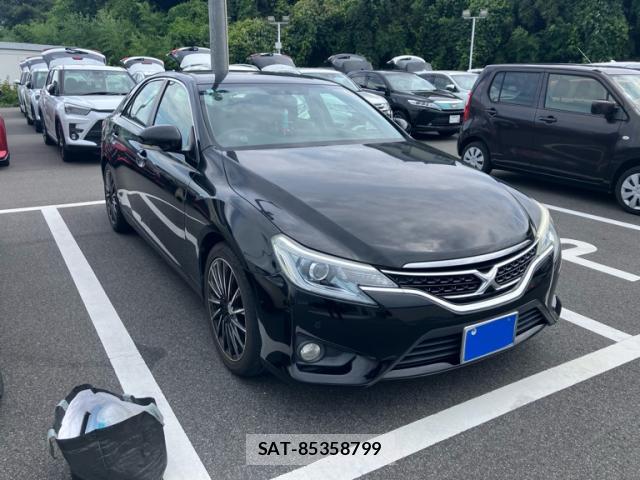 Toyota MARK X 2015-11 8648432-1