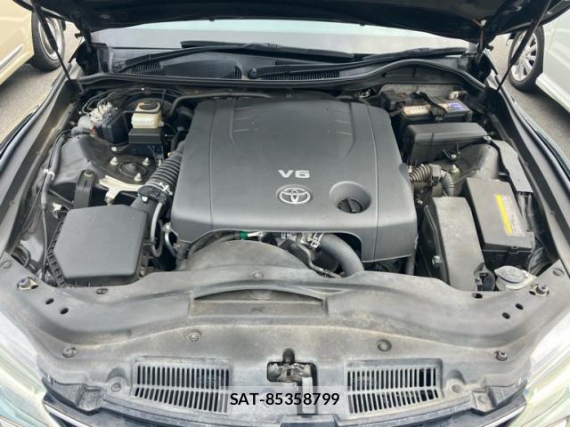 Toyota MARK X 2015-11 8648432-11