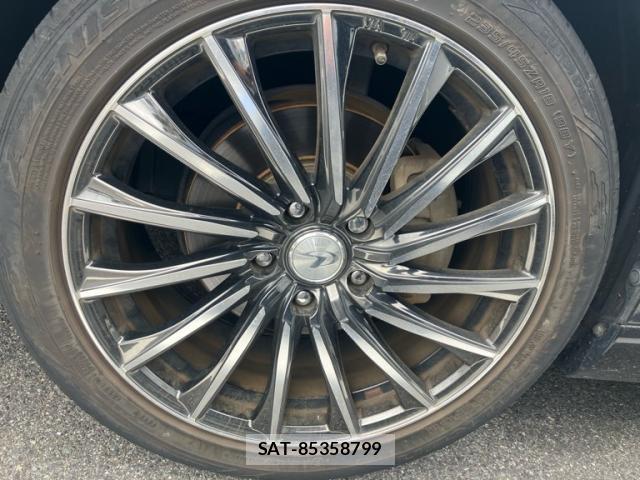 Toyota MARK X 2015-11 8648432-12