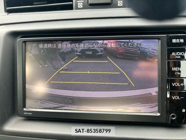 Toyota MARK X 2015-11 8648432-17