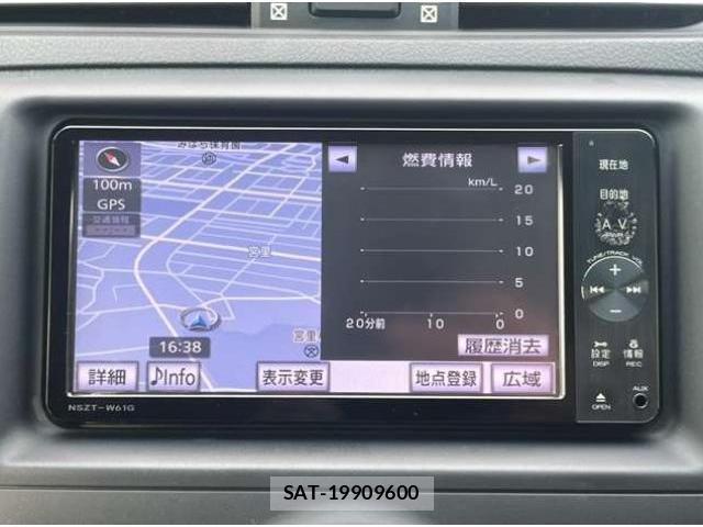 Toyota MARK X 2012-01 8652367-11