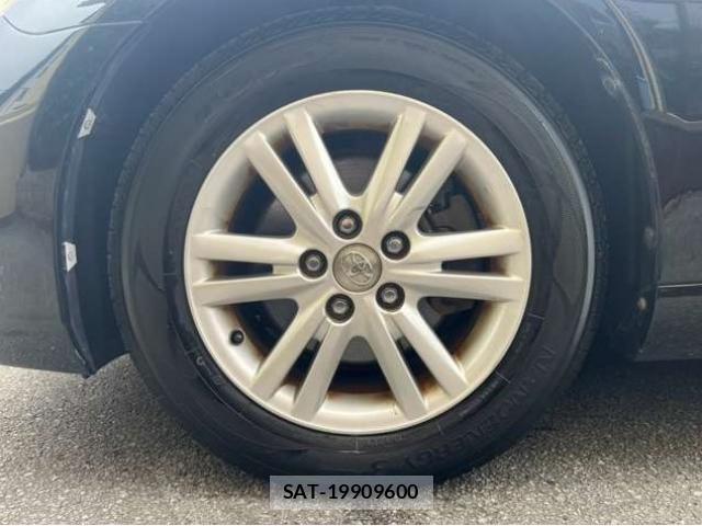 Toyota MARK X 2012-01 8652367-17
