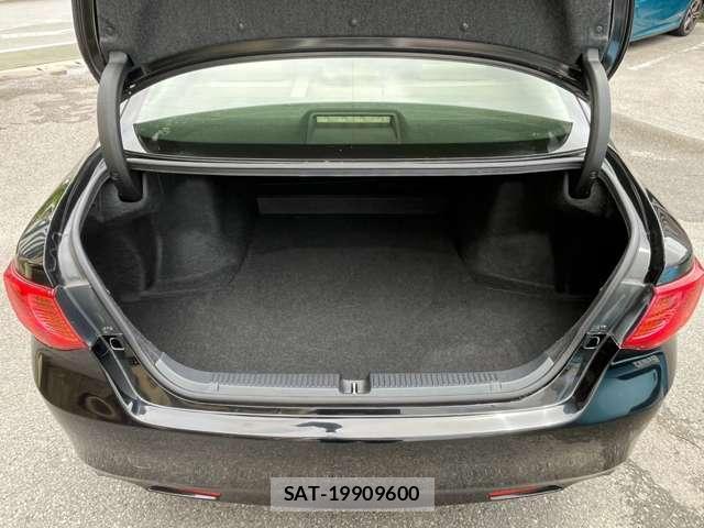 Toyota MARK X 2012-01 8652367-9