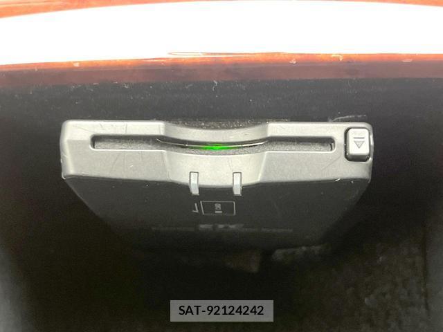 Toyota MARK X 2008-05 8652942-4