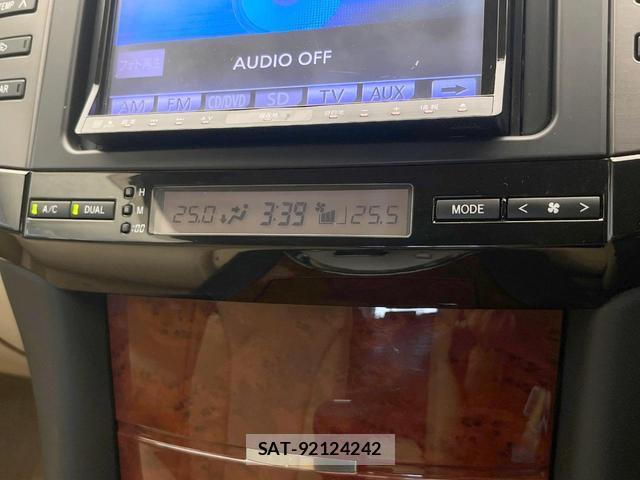Toyota MARK X 2008-05 8652942-5