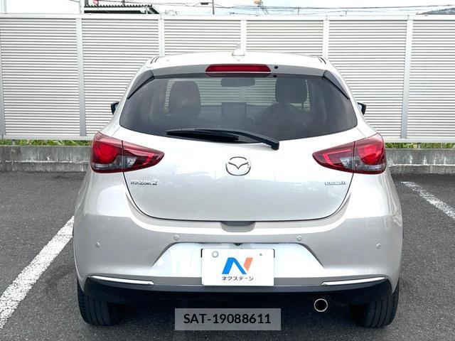 Mazda MAZDA2 2022-02 8651034-14