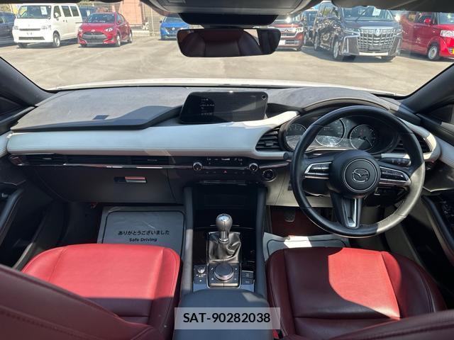 Mazda MAZDA3 2021-03 8649919-1