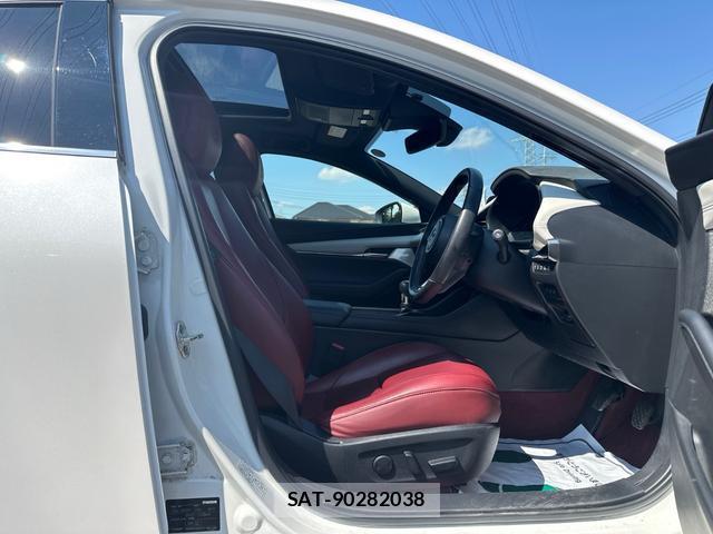 Mazda MAZDA3 2021-03 8649919-10