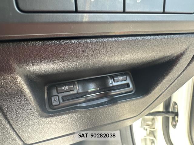 Mazda MAZDA3 2021-03 8649919-7
