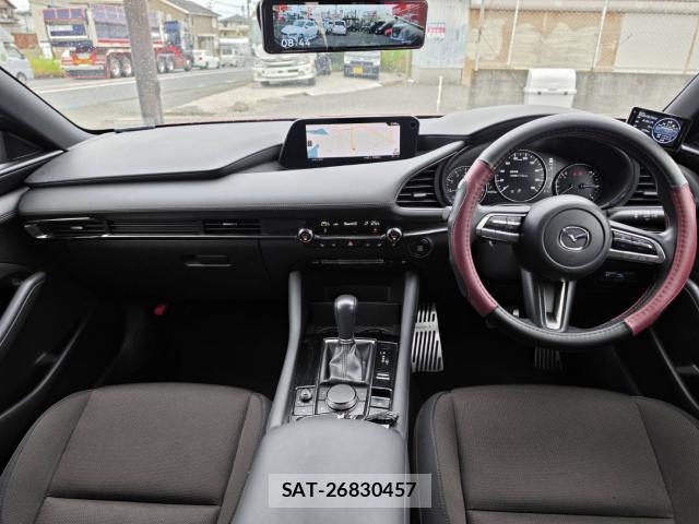 Mazda MAZDA3 2019-09 8651549-2