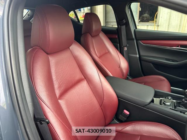 Mazda MAZDA3 2021-12 8651618-5