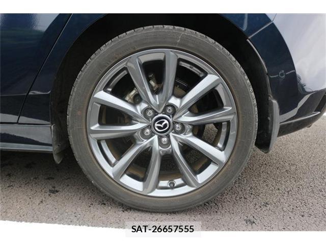 Mazda MAZDA3 2019-08 8651887-16