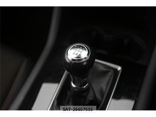 Mazda MAZDA3 2019-08 8651887-4