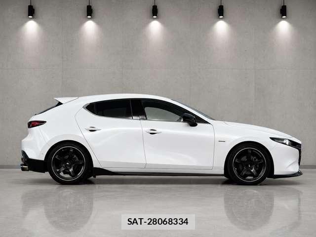 Mazda MAZDA3 2020-08 8652389-1