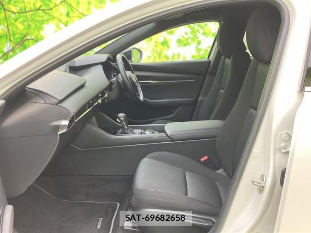 Mazda MAZDA3 2023-05 8653626-5