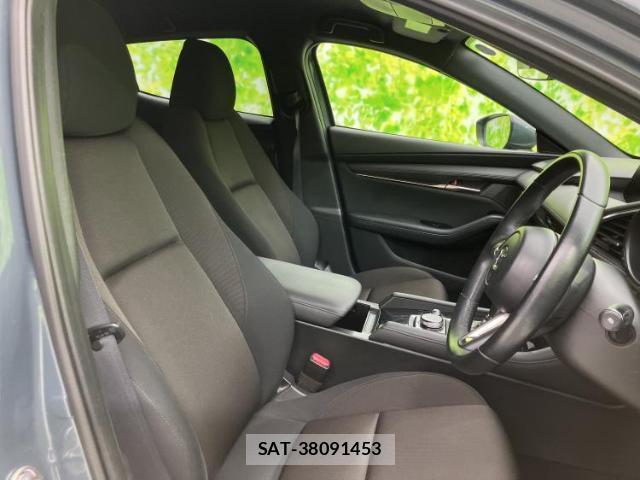 Mazda MAZDA3 2019-09 8653682-3