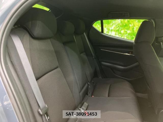 Mazda MAZDA3 2019-09 8653682-4
