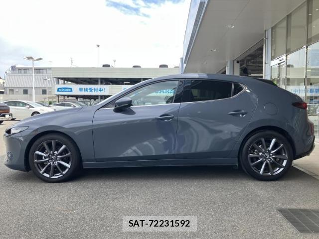 Mazda MAZDA3 2019-11 8653755-1