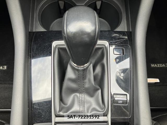 Mazda MAZDA3 2019-11 8653755-17